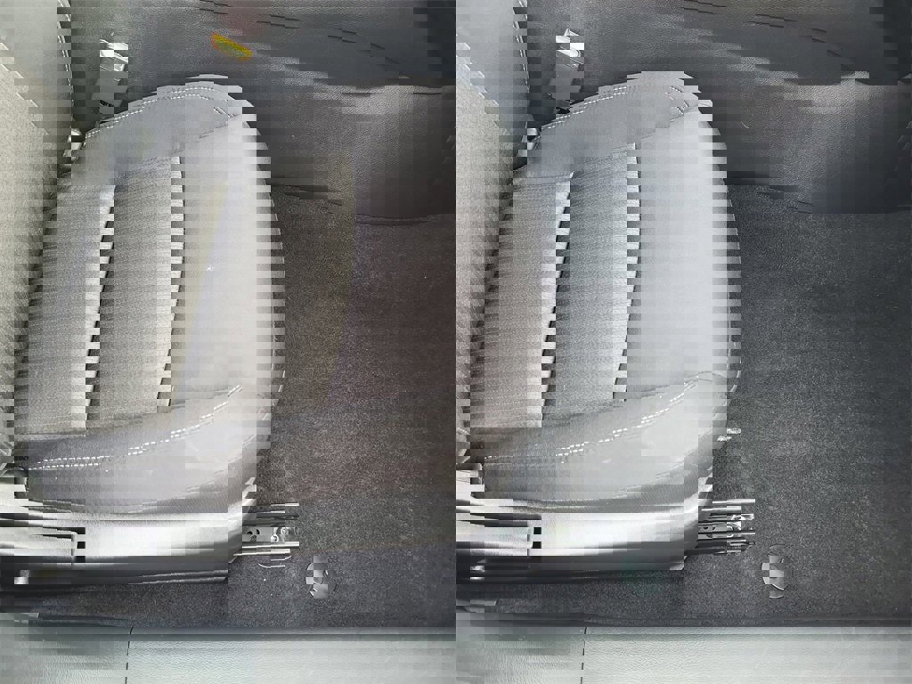 Used 2024 Nissan Altima 2.5 SV image 15