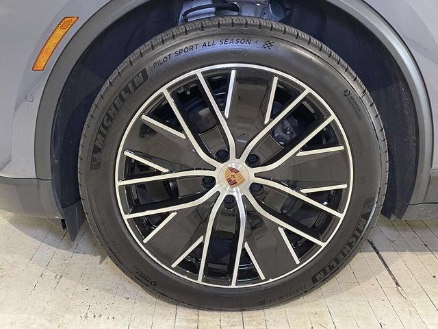Certified 2026 Porsche Macan 4 Electric AWD/4WD image 14