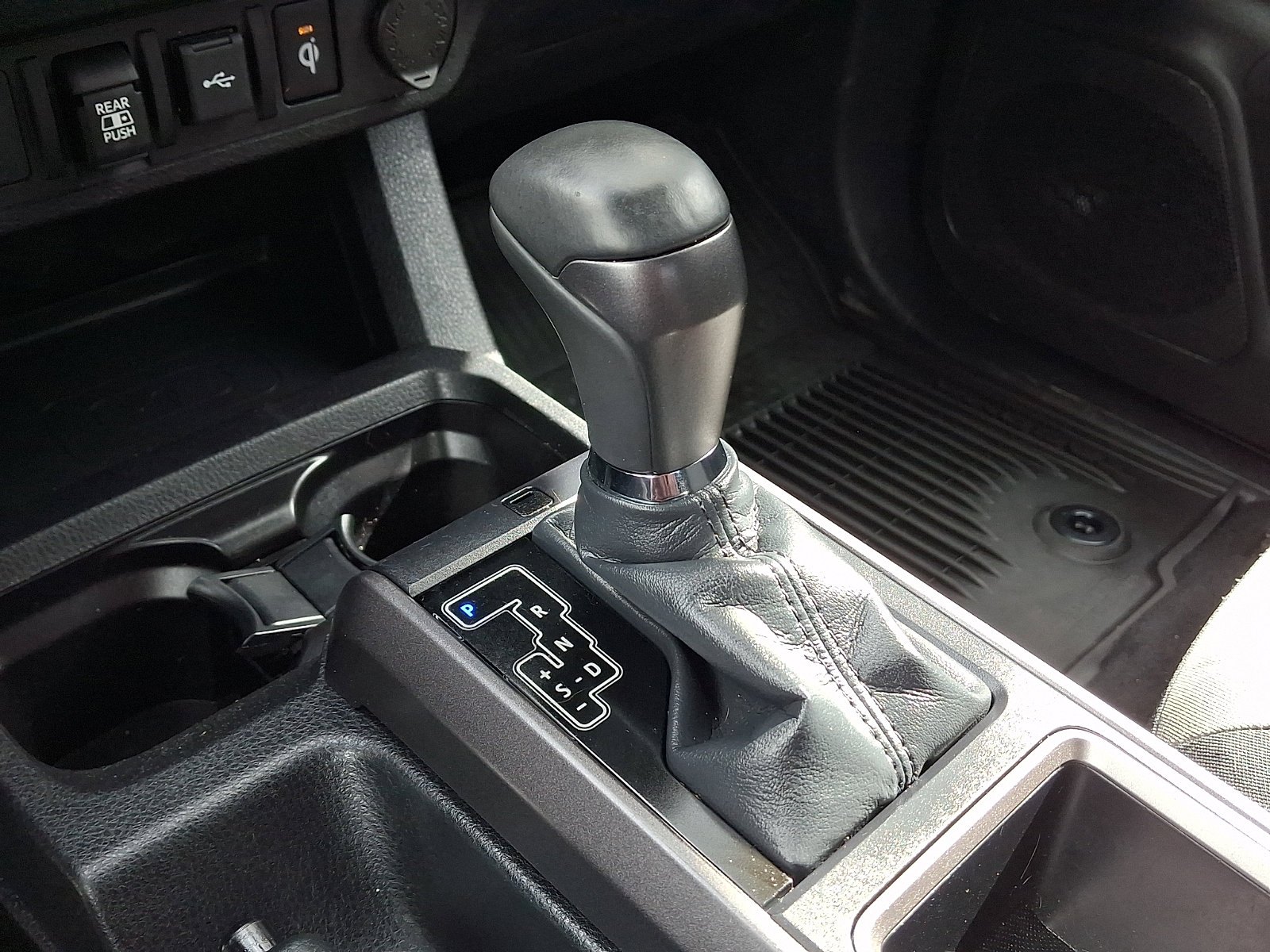 Used 2023 Toyota Tacoma TRD Off-Road image 13