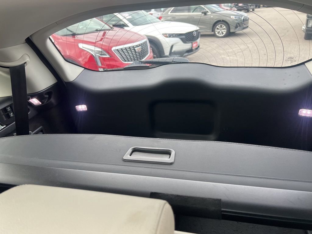 Used 2021 Land Rover Discovery Sport SE image 24