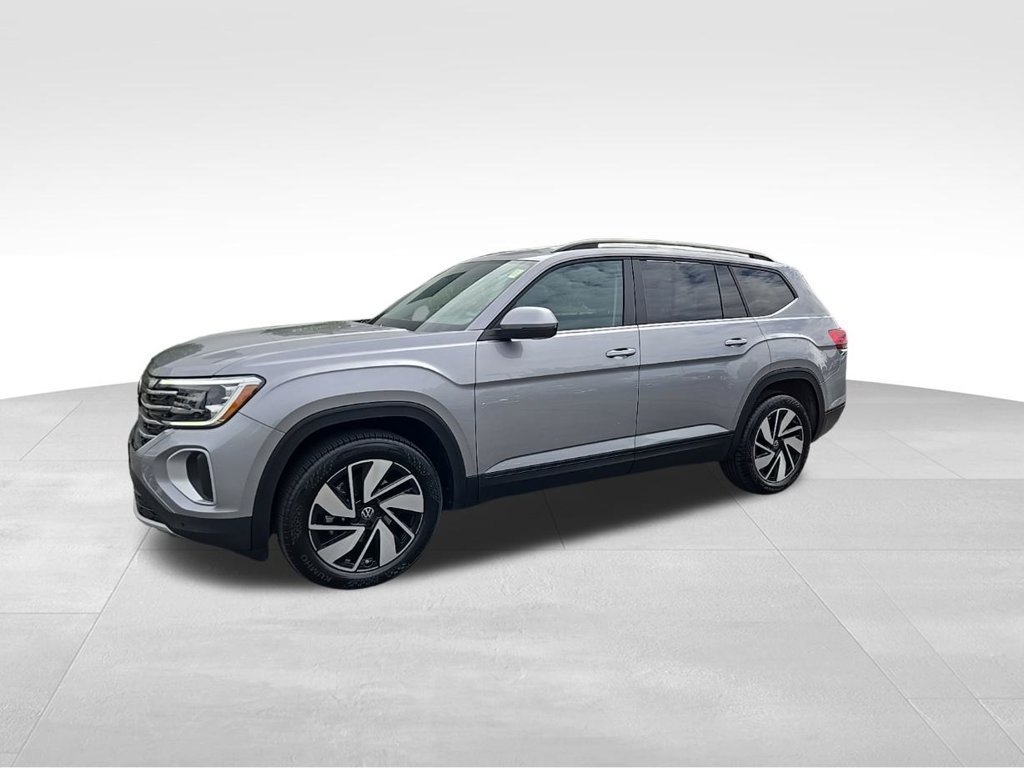 Used 2025 Volkswagen Atlas SE AWD/4WD image 1