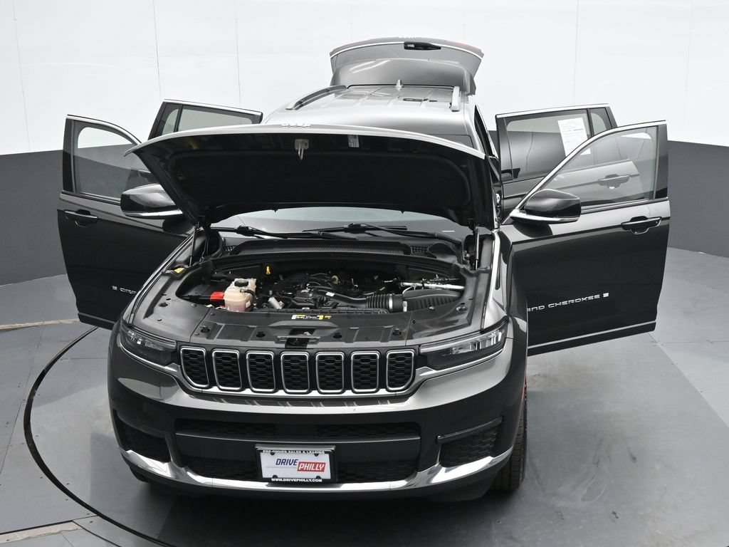 Used 2022 Jeep Grand Cherokee L Limited AWD/4WD image 36