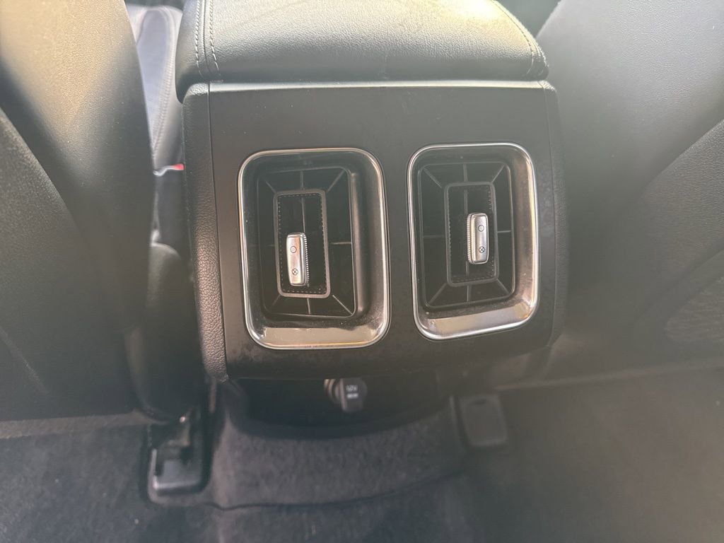 Used 2024 Kia Sorento S image 19