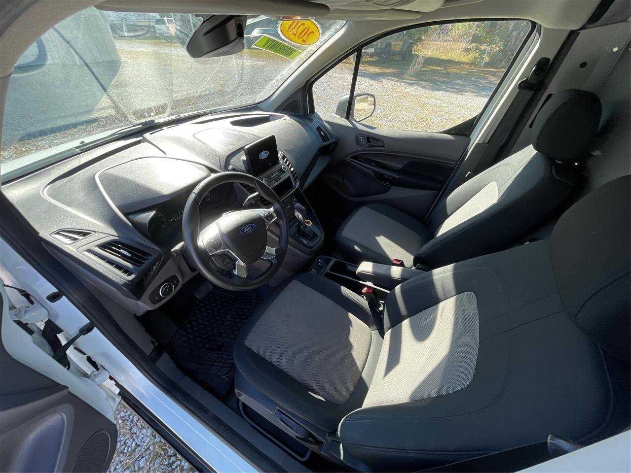 Used 2020 Ford Transit Connect XL image 41
