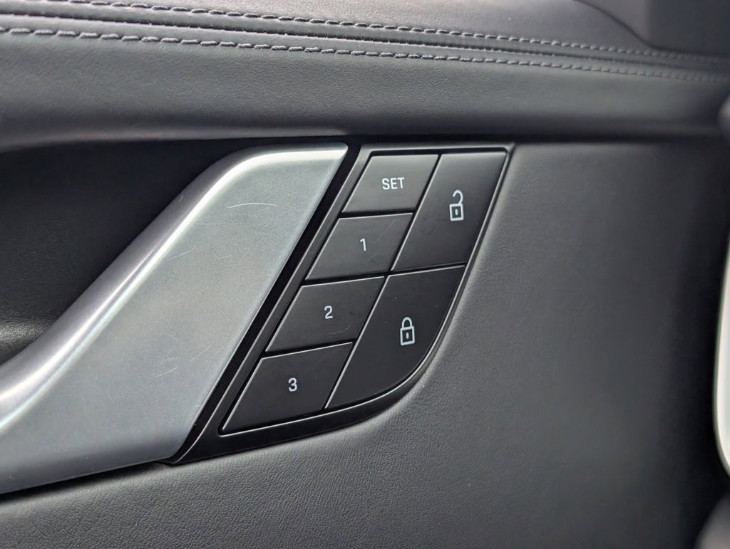 Certified 2024 Porsche 911 Turbo image 25