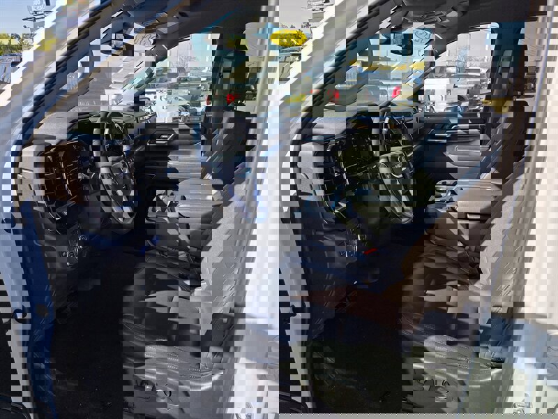 Used 2024 GMC Sierra 1500 SLT image 10