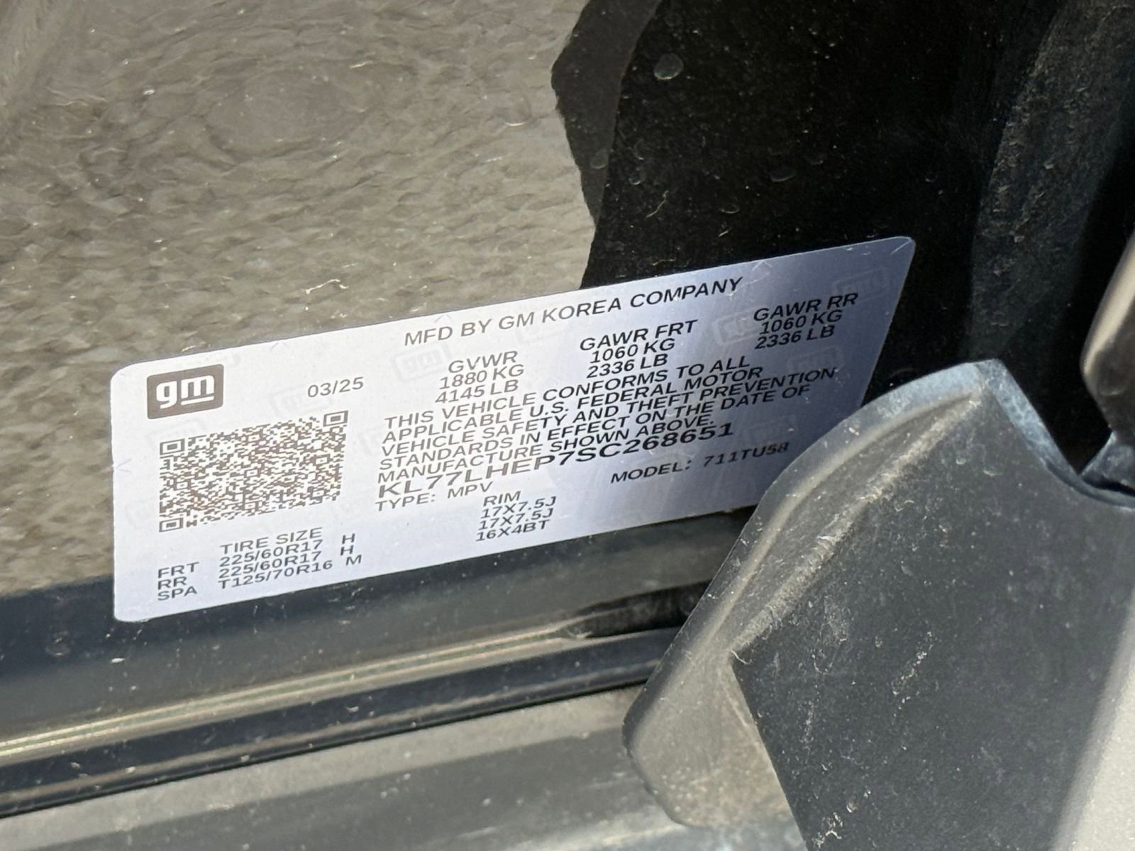 Used 2025 Chevrolet Trax LT FWD image 30