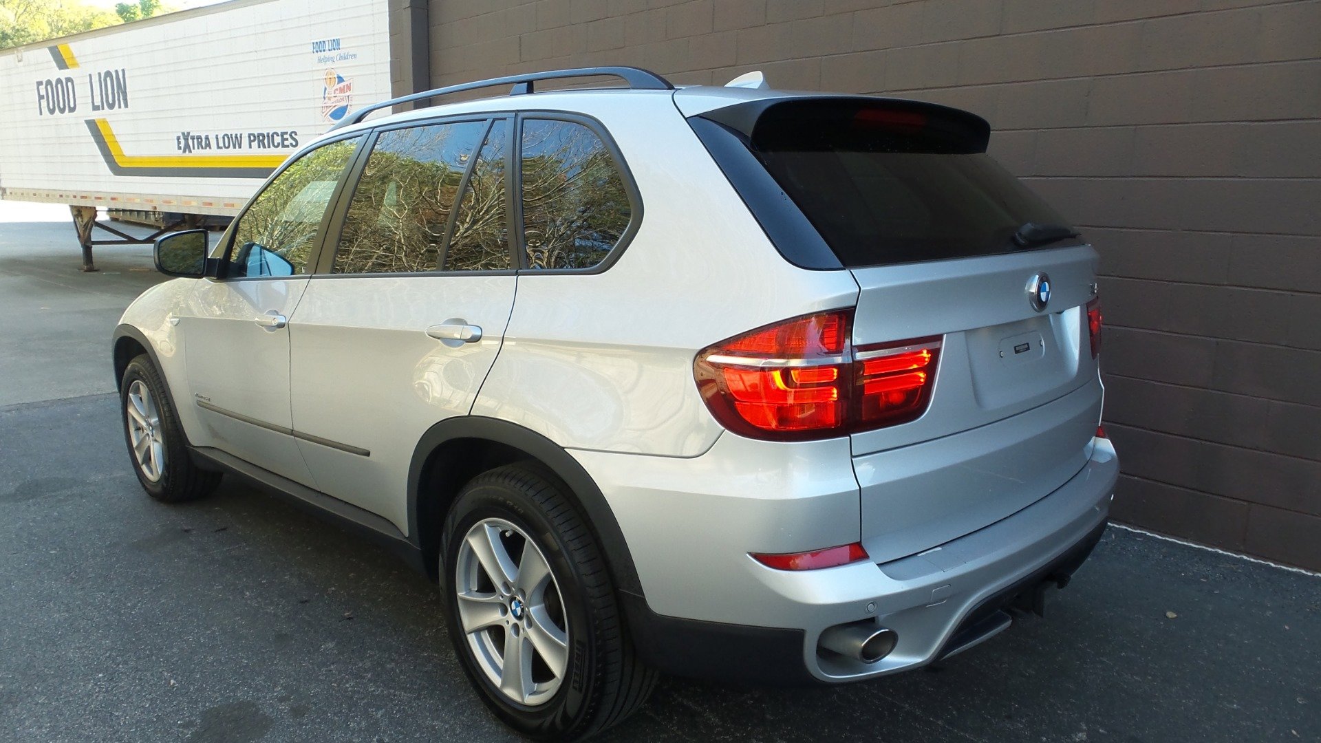 Used 2012 BMW X5 xDrive35d image 49