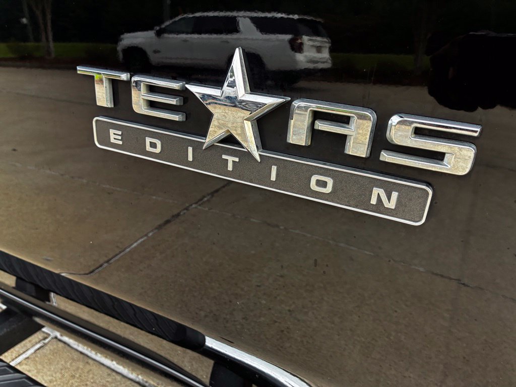 Used 2022 Chevrolet Silverado 2500 LT w/ Texas Edition AWD/4WD image 7