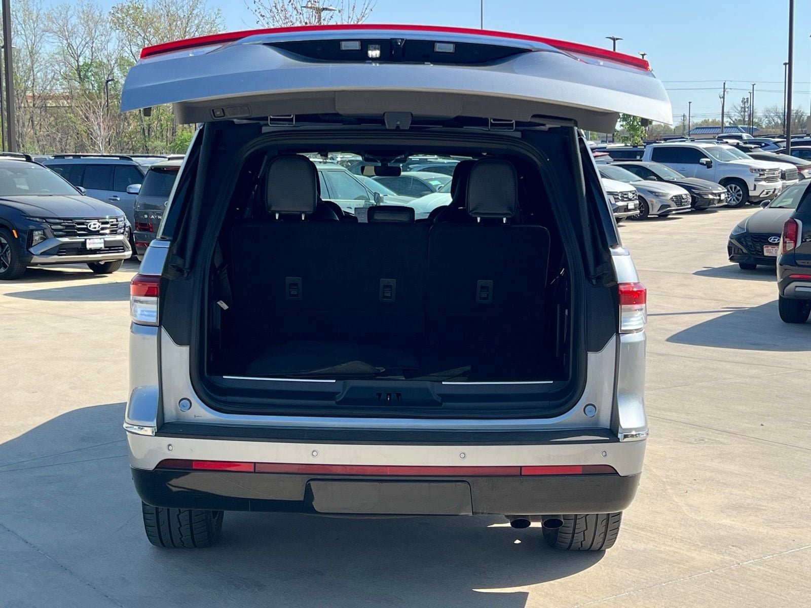 Used 2023 Lincoln Navigator Reserve image 15