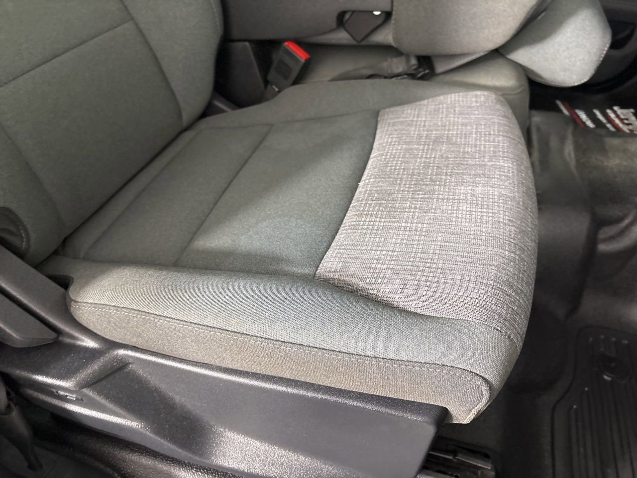 Used 2024 Ford F250 XLT w/ FX4 Off-Road Package image 28