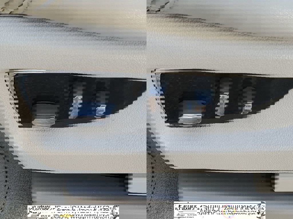 Certified 2016 Cadillac Escalade ESV Luxury image 37