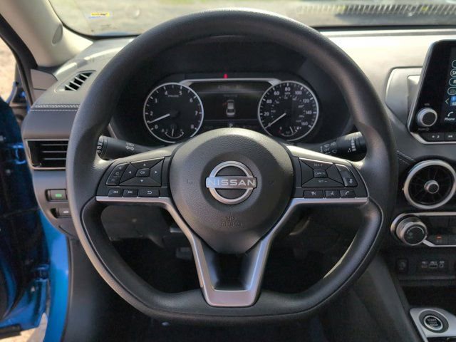 Used 2025 Nissan Sentra SV FWD image 22