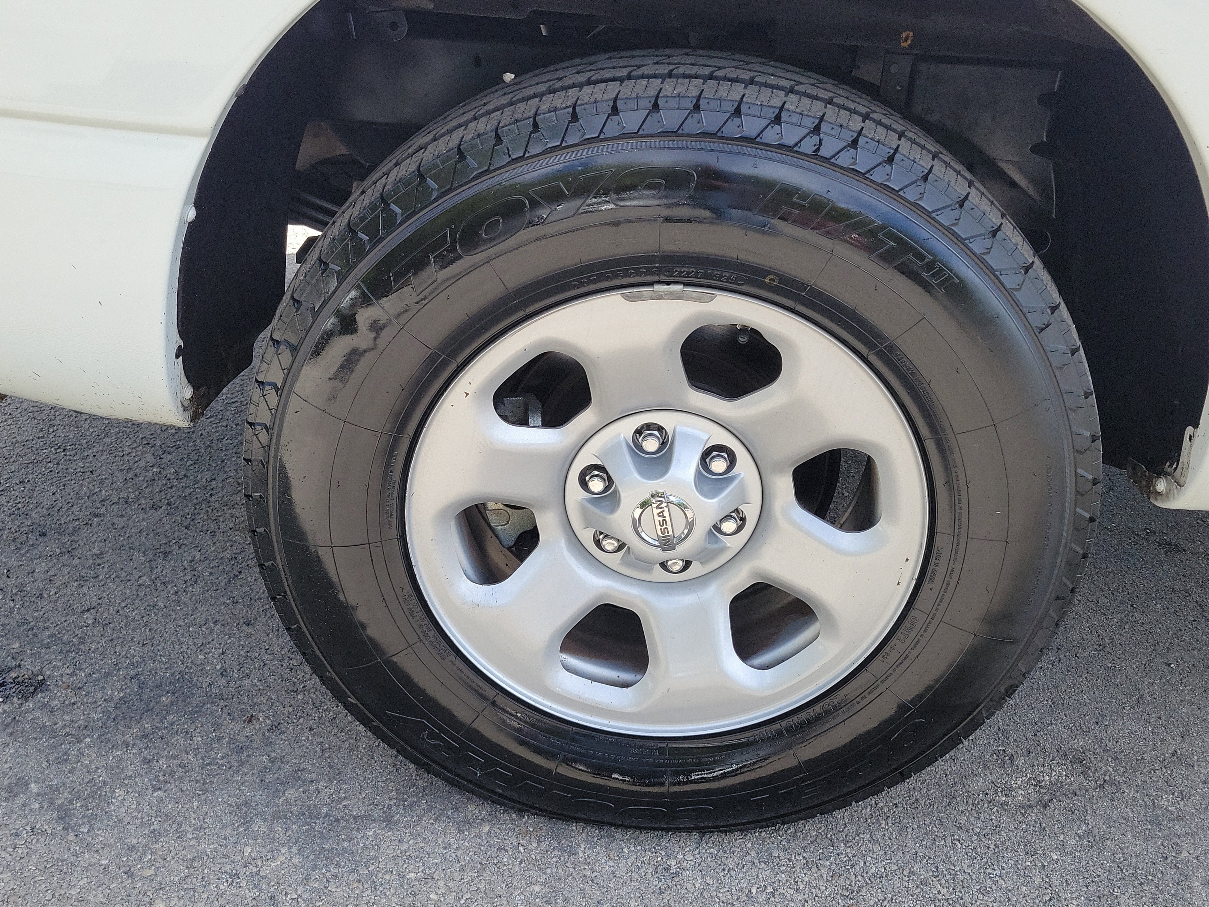 Used 2022 Nissan Titan S image 13