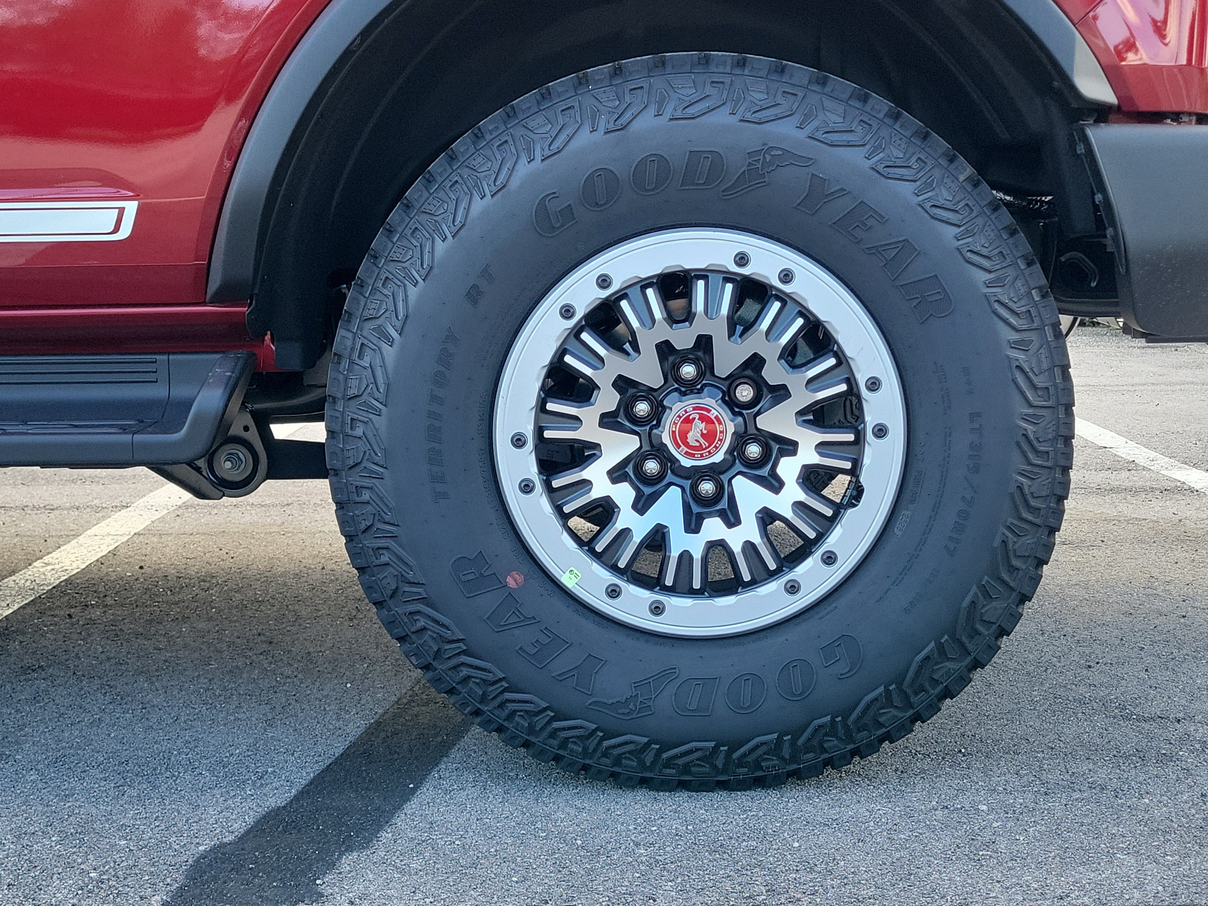 New 2026 Ford Bronco Outer Banks w/ Sasquatch Package AWD/4WD image 9