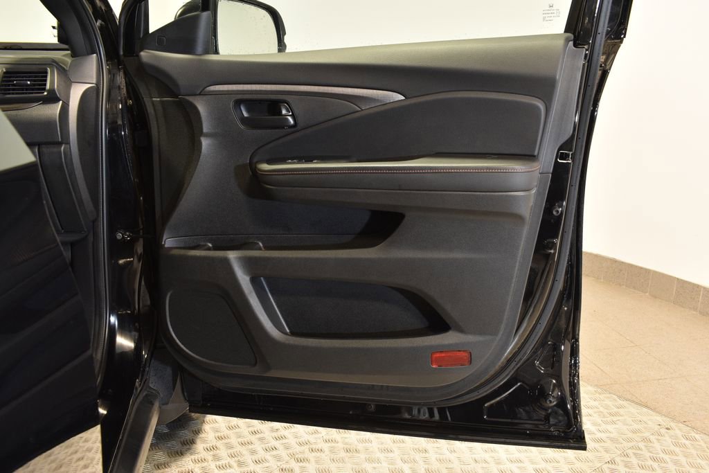 Used 2022 Honda Passport TrailSport image 34