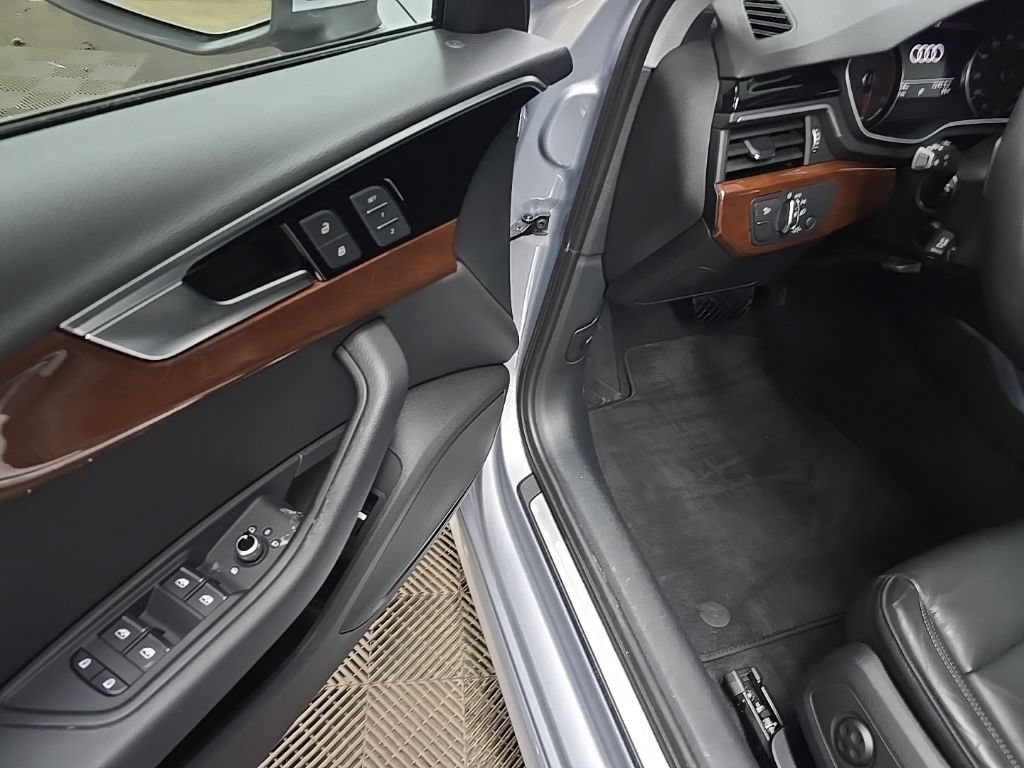 Used 2024 Audi A4 2.0T Premium AWD/4WD image 29
