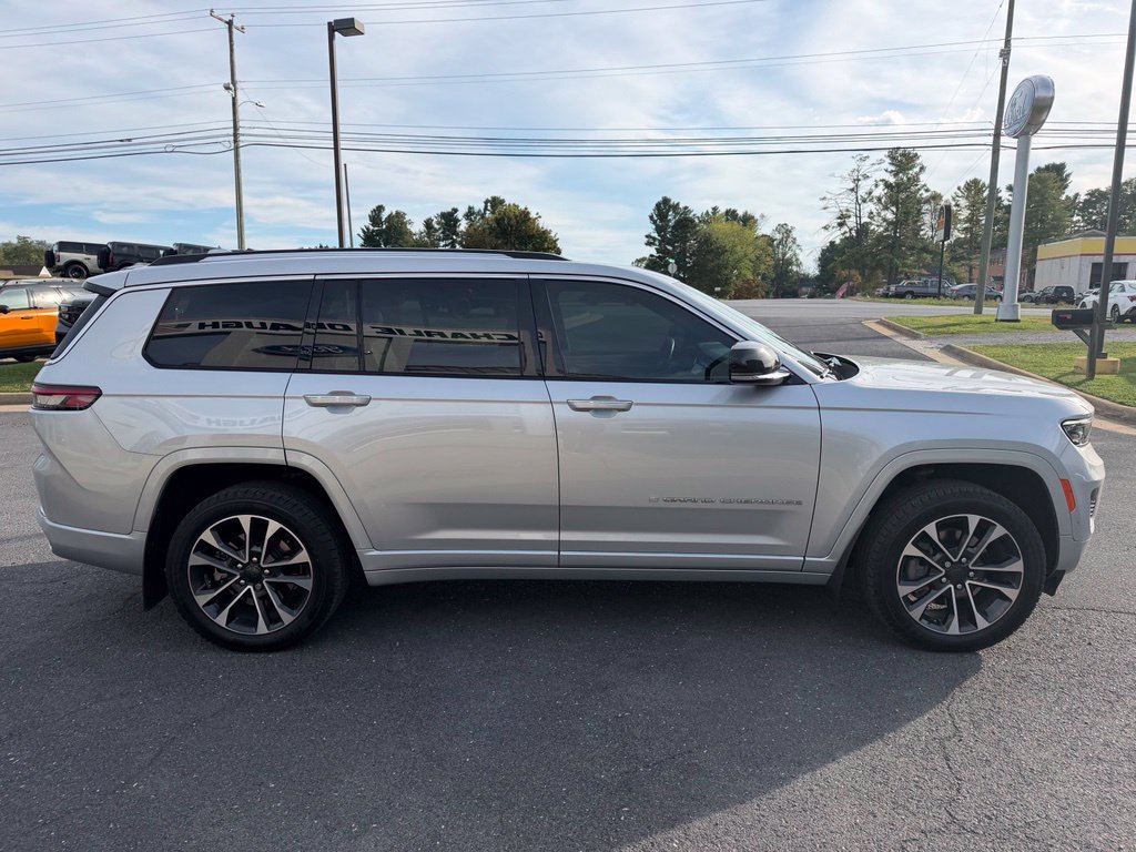 Used 2021 Jeep Grand Cherokee L Overland w/ Luxury Tech Group IV AWD/4WD image 6