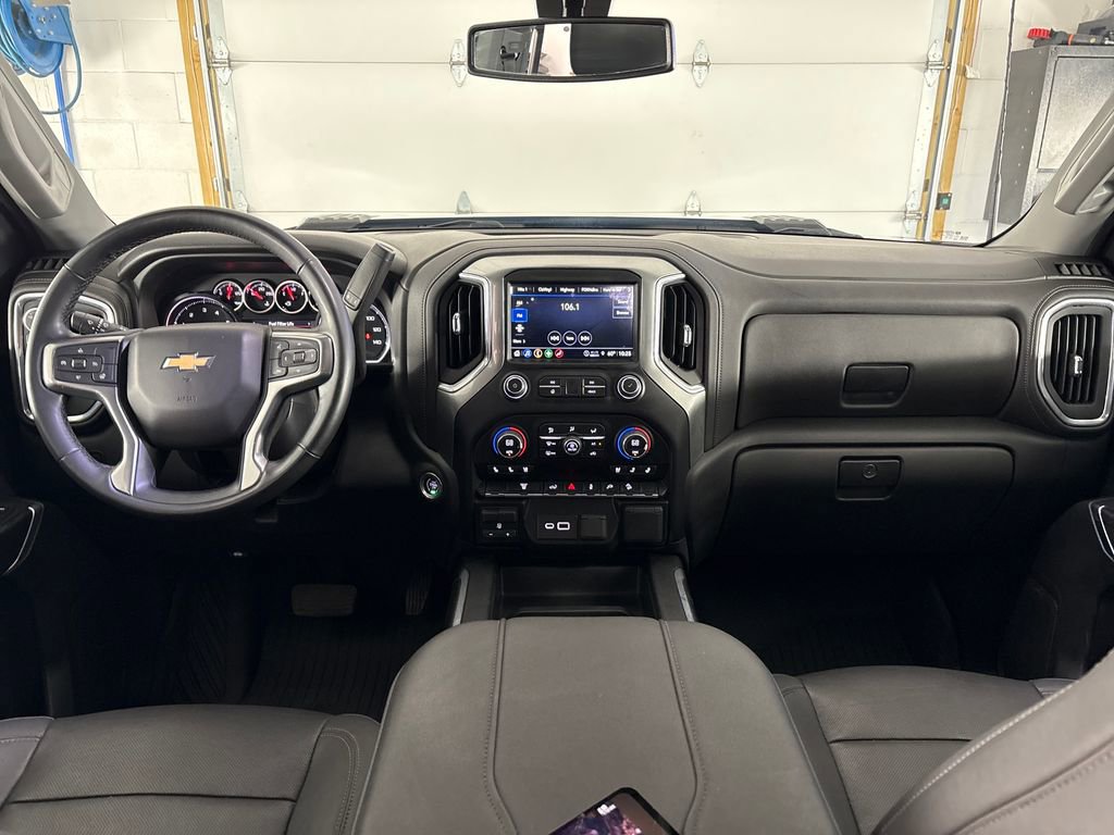 Used 2023 Chevrolet Silverado 2500 LTZ AWD/4WD image 16