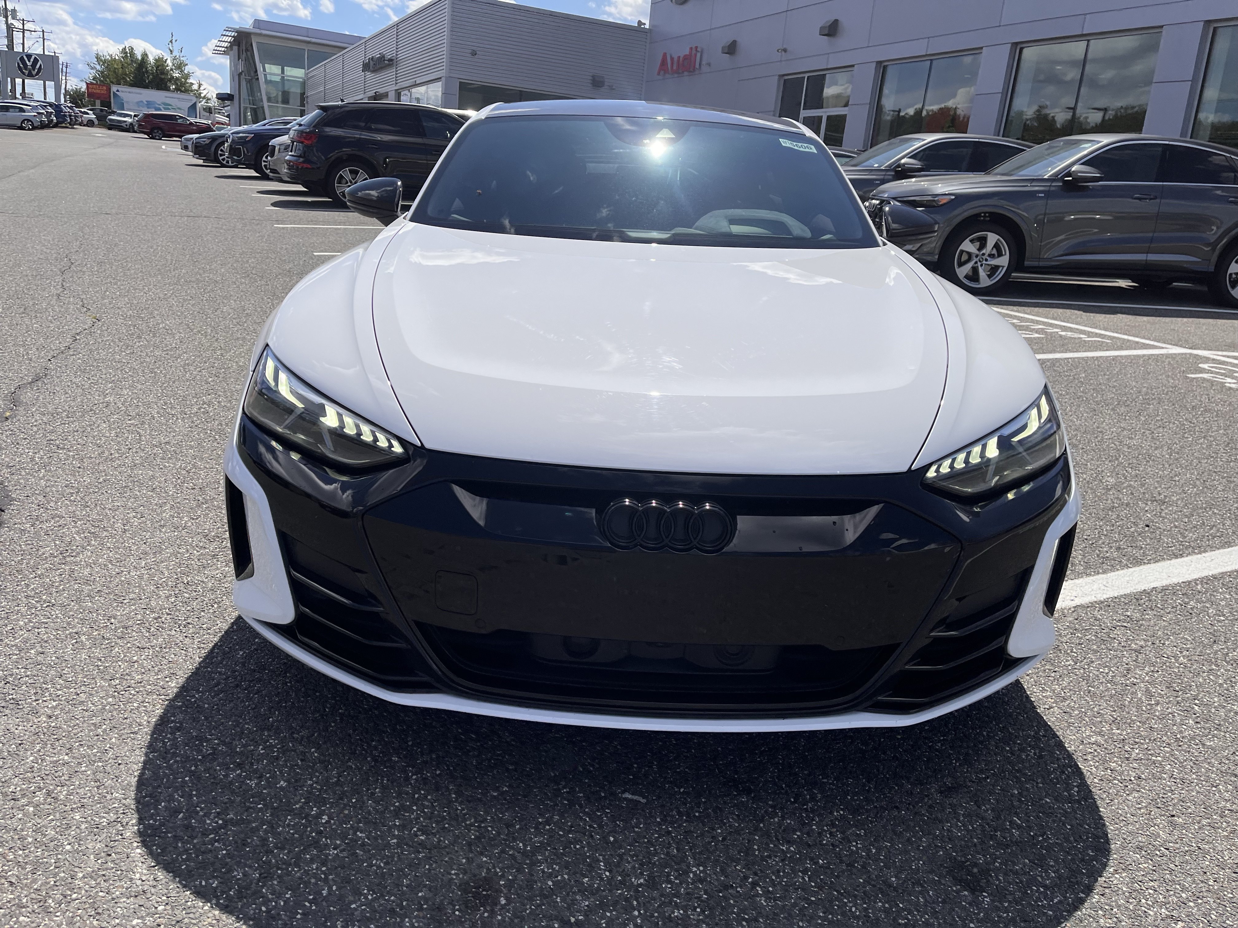 Certified 2023 Audi RS e-tron GT w/ Carbon Performance Package AWD/4WD image 2