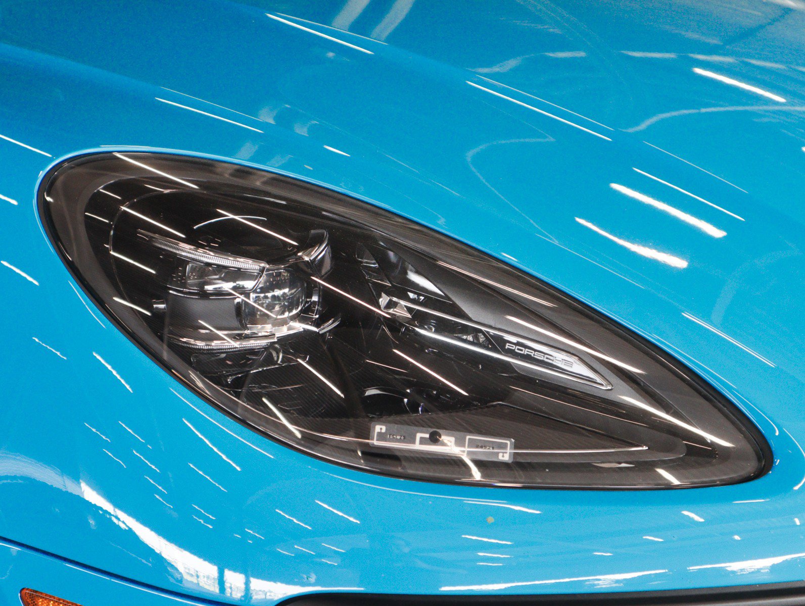 Certified 2022 Porsche Macan image 30