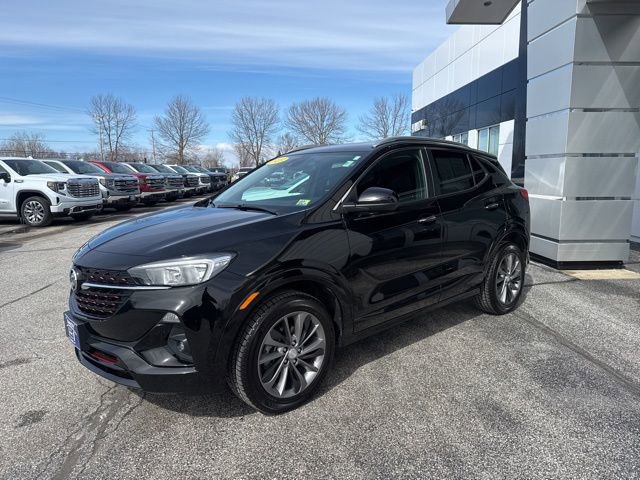 Used 2023 Buick Encore GX Select w/ Sport Touring Package image 3
