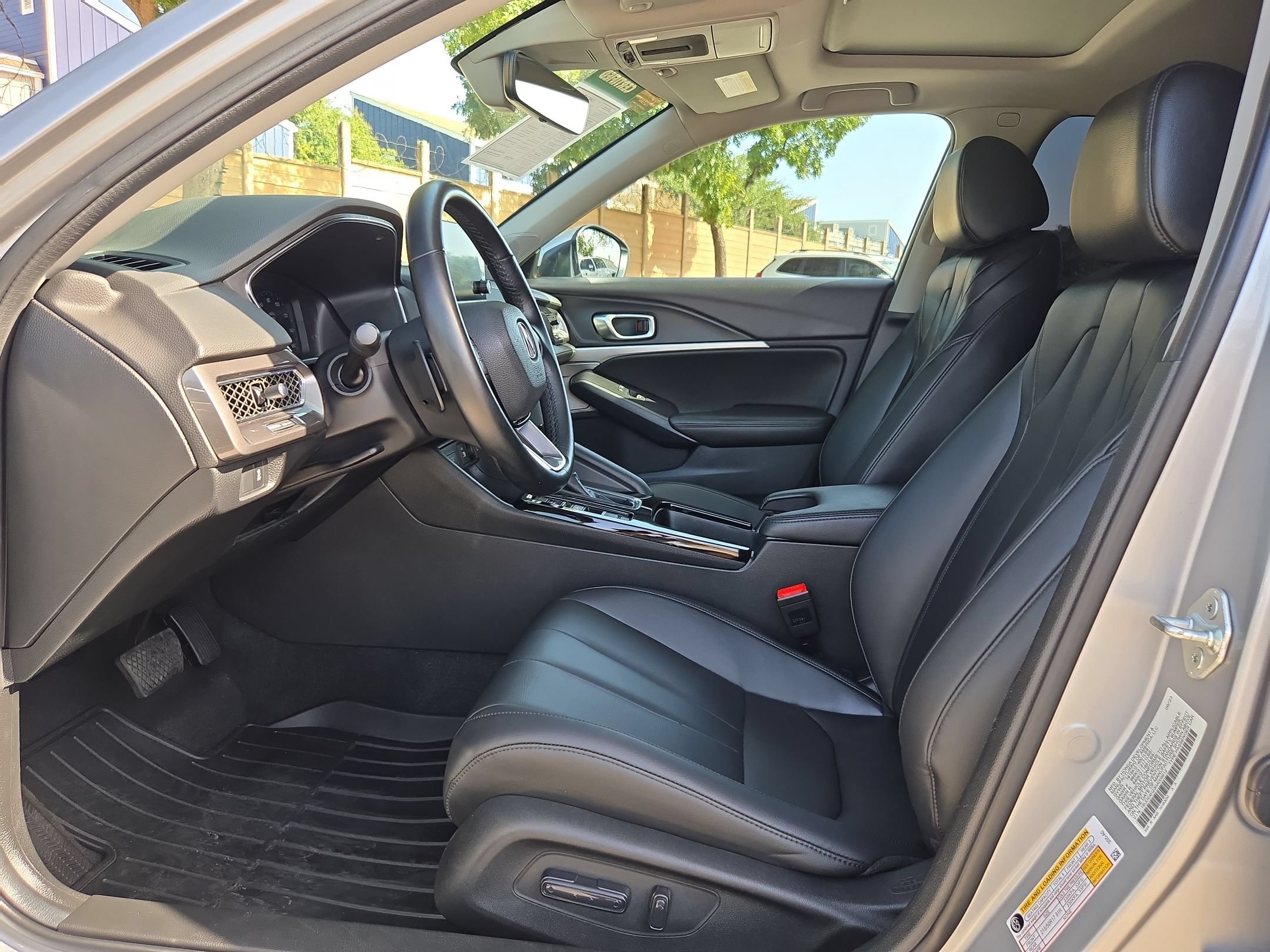 Certified 2024 Acura Integra FWD image 9