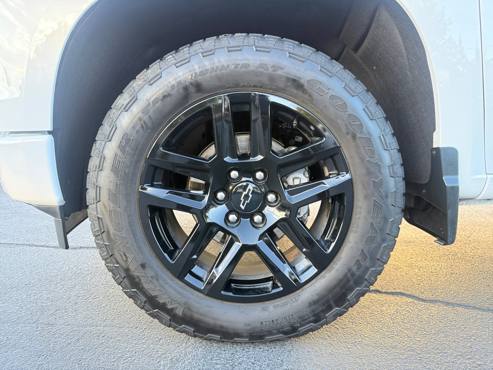 Used 2025 Chevrolet Silverado 1500 RST w/ LPO, Dark Essentials Package AWD/4WD image 32
