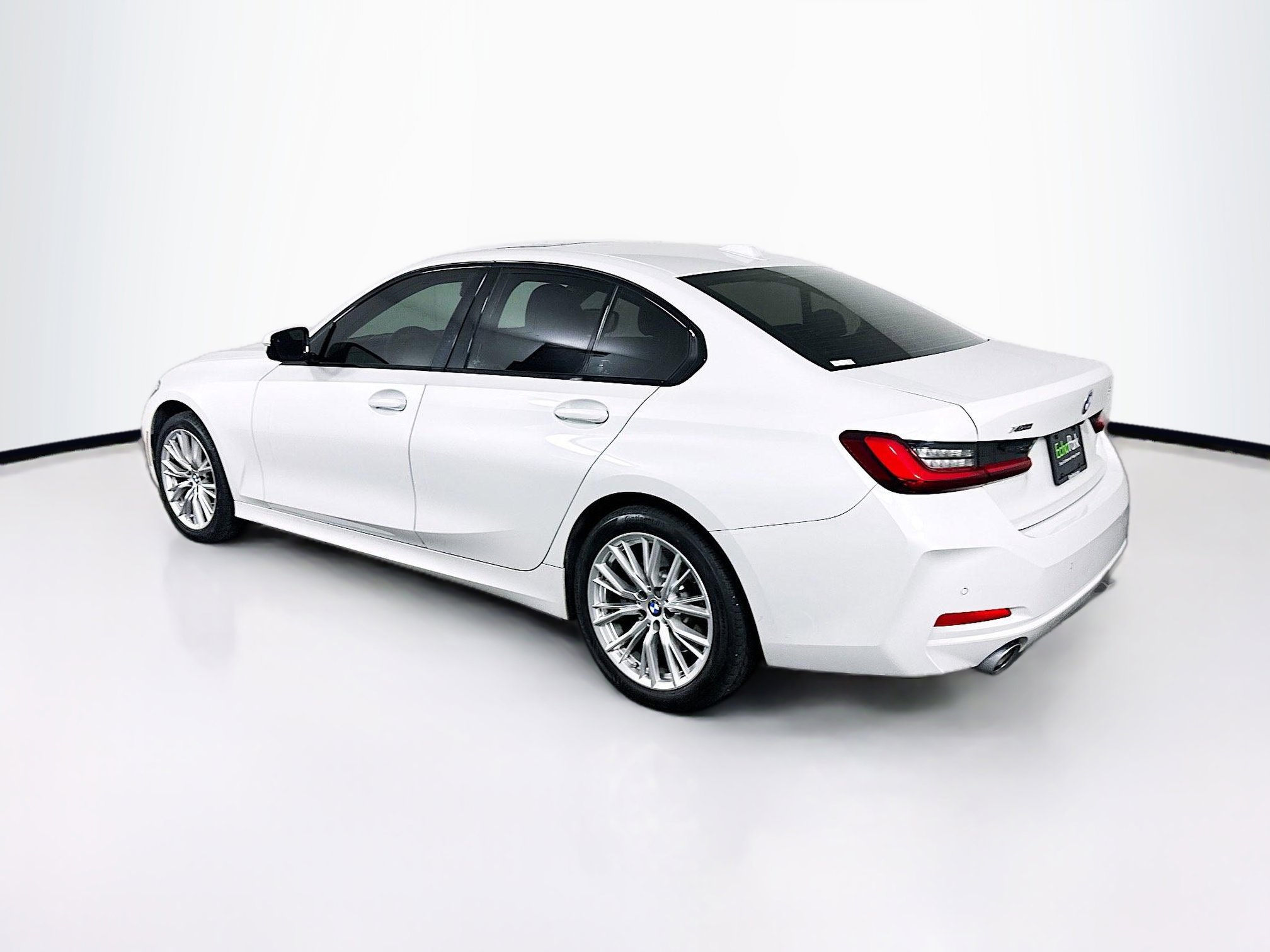 Used 2023 BMW 330i xDrive Sedan w/ Driving Assistance Package image 5