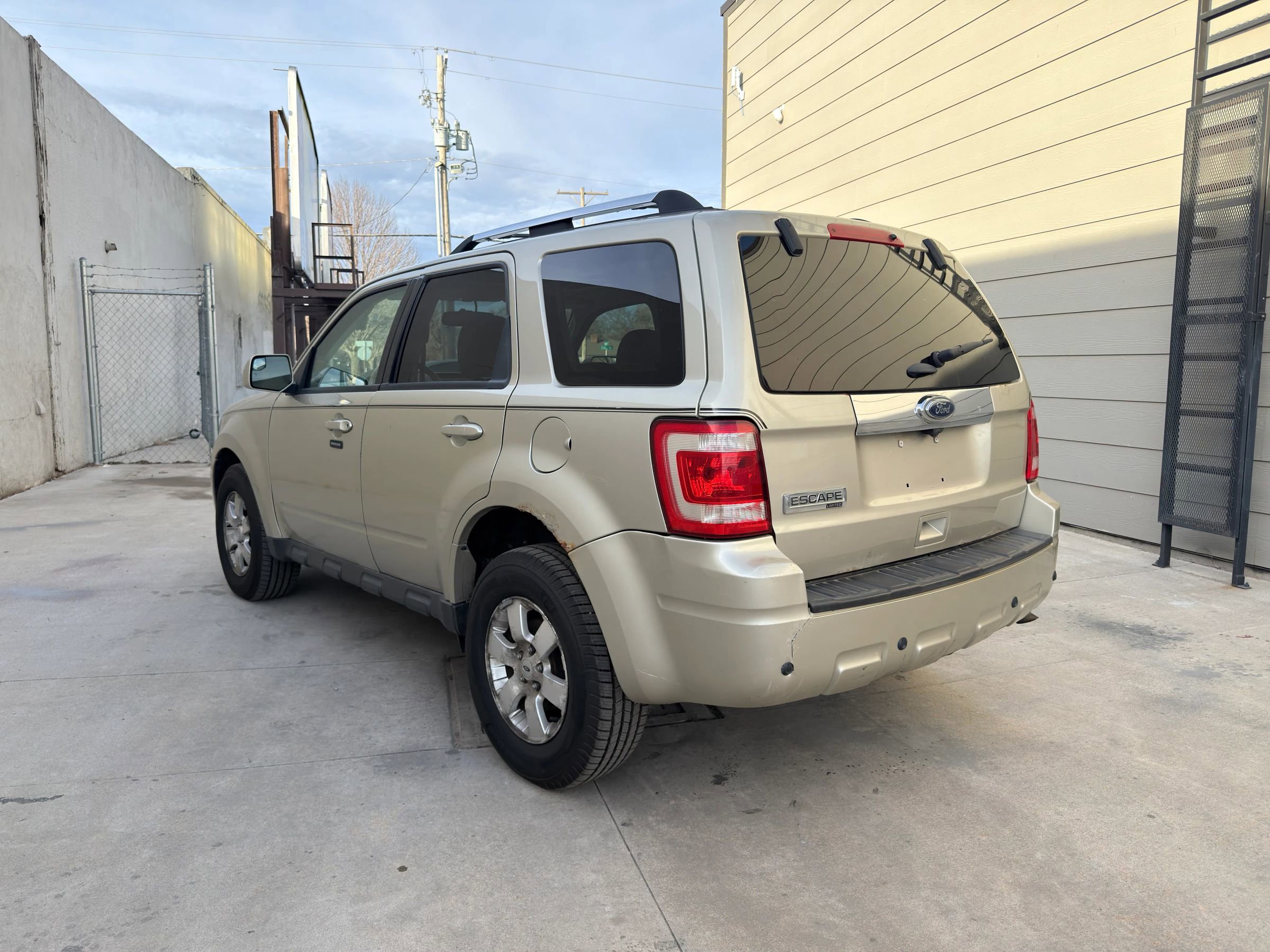 Used 2012 Ford Escape Limited AWD/4WD image 5