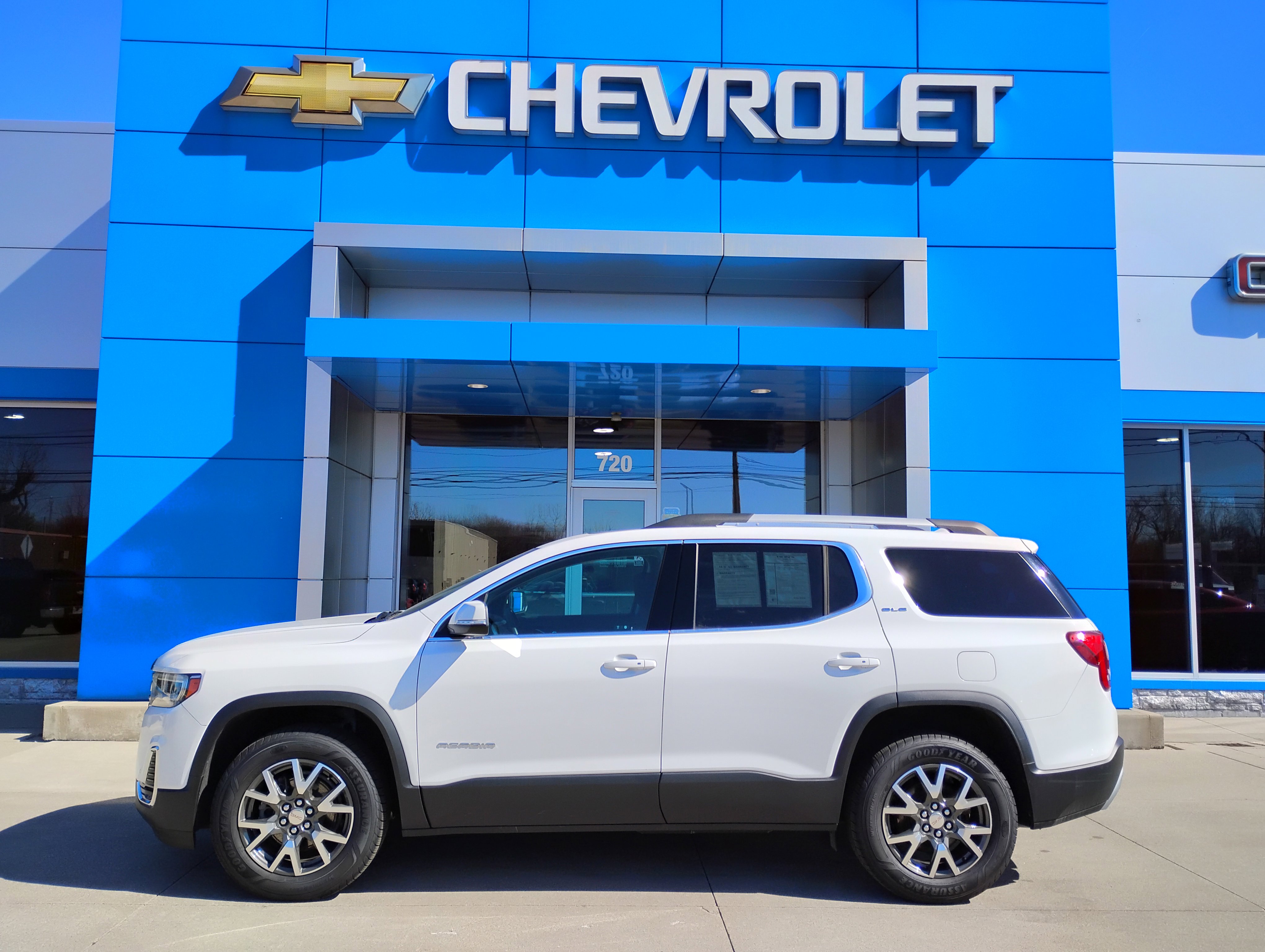 Used 2022 GMC Acadia SLE w/ Driver Convenience Package image 33