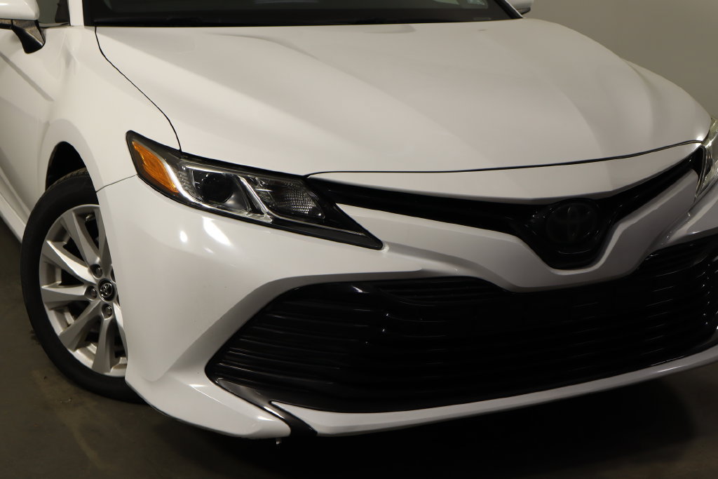 Used 2019 Toyota Camry LE FWD image 40