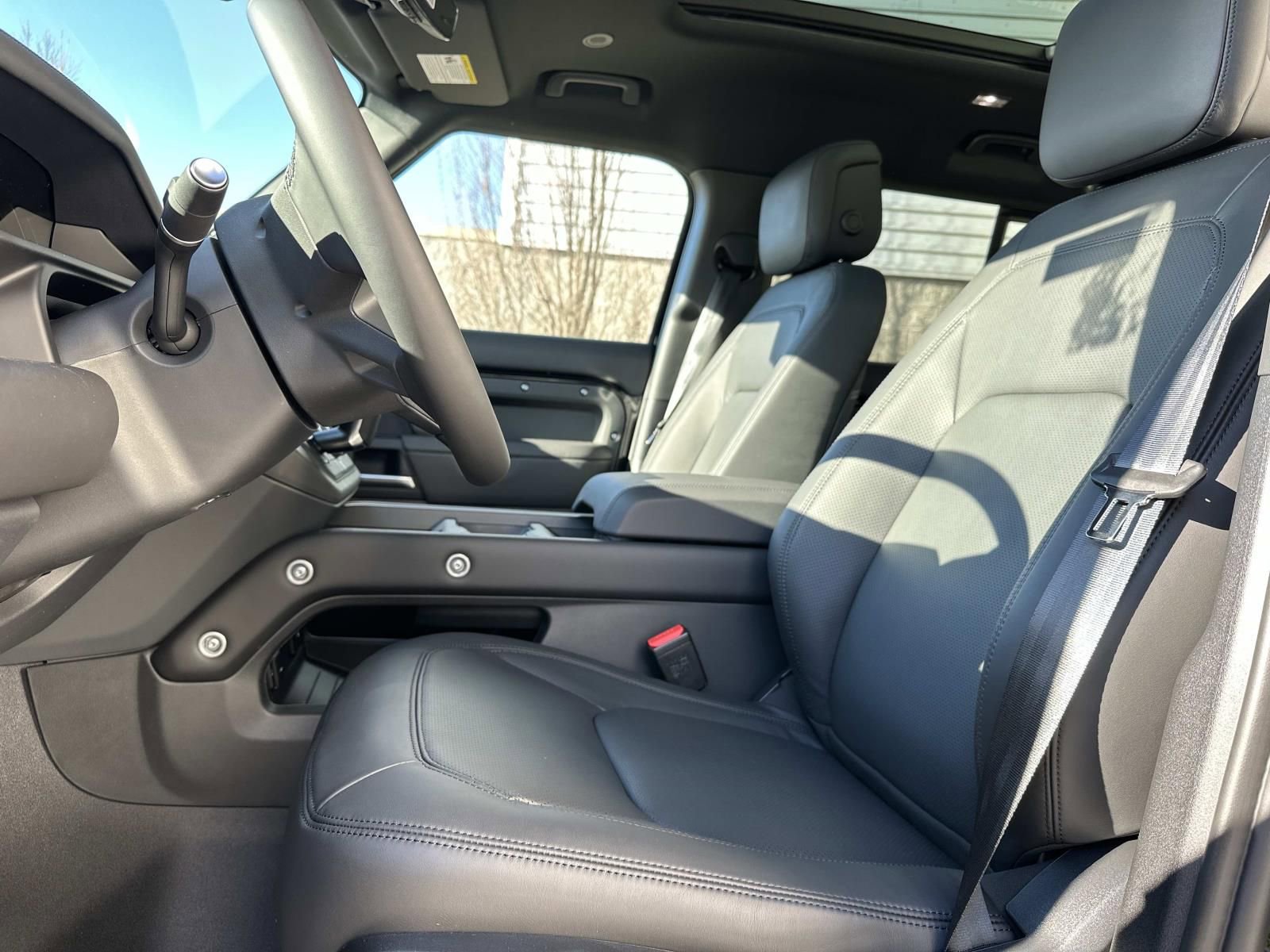 New 2026 Land Rover Defender 110 S image 12