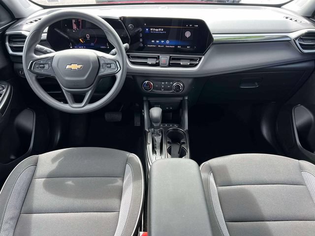 Used 2025 Chevrolet TrailBlazer LS w/ LS Convenience Package AWD/4WD image 13