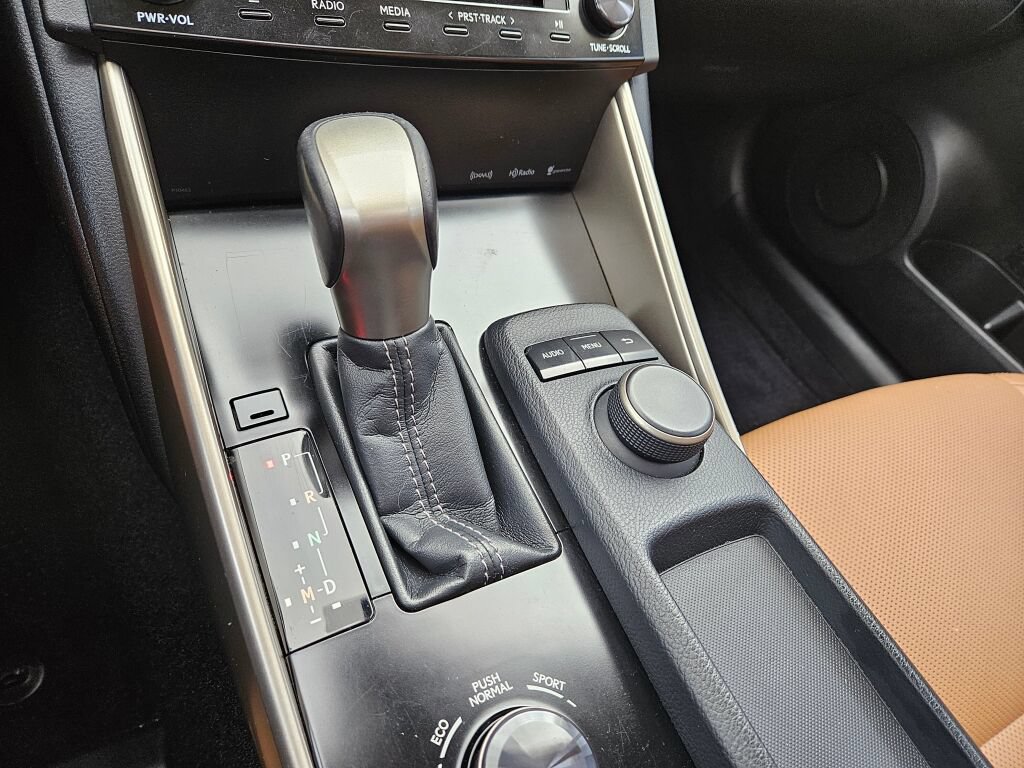 Used 2014 Lexus IS 250 RWD image 24