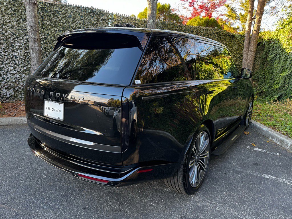 Used 2025 Land Rover Range Rover SE image 7