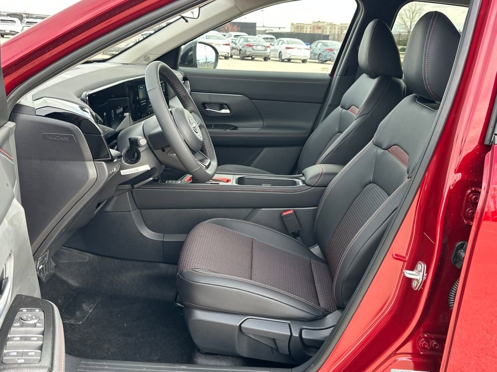New 2026 Nissan Kicks SR w/ Cold Weather Package image 9