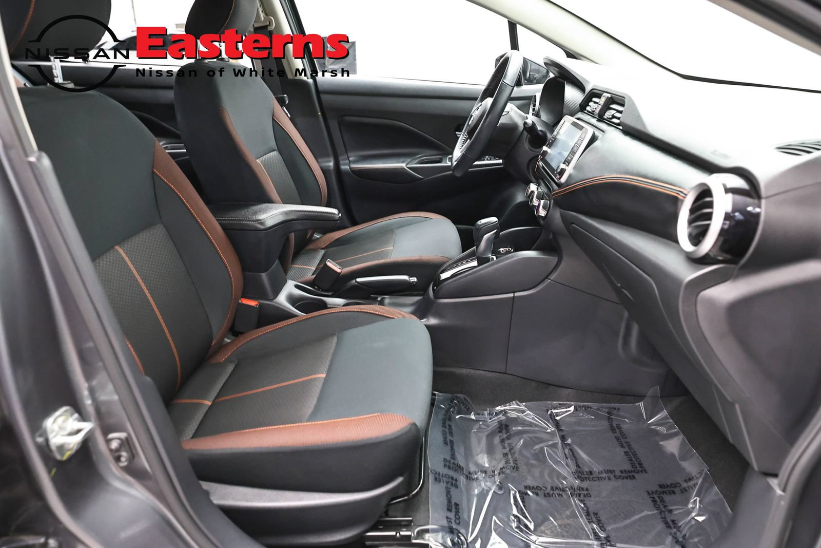 Used 2021 Nissan Versa SR FWD image 23