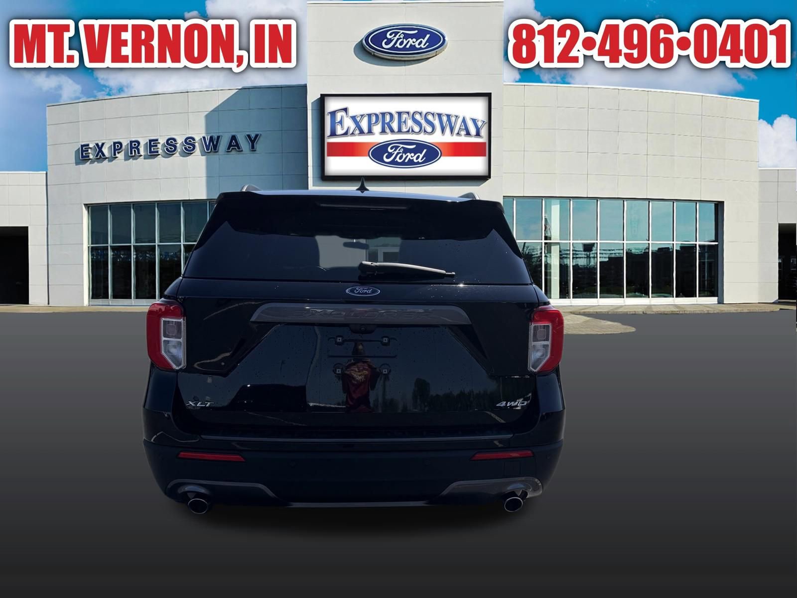 Used 2022 Ford Explorer XLT w/ Equipment Group 202A image 7