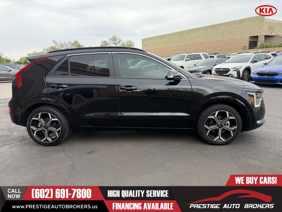 Used 2024 Kia Niro EX Touring FWD image 5