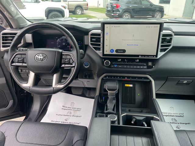 Used 2024 Toyota Tundra Limited AWD/4WD image 15