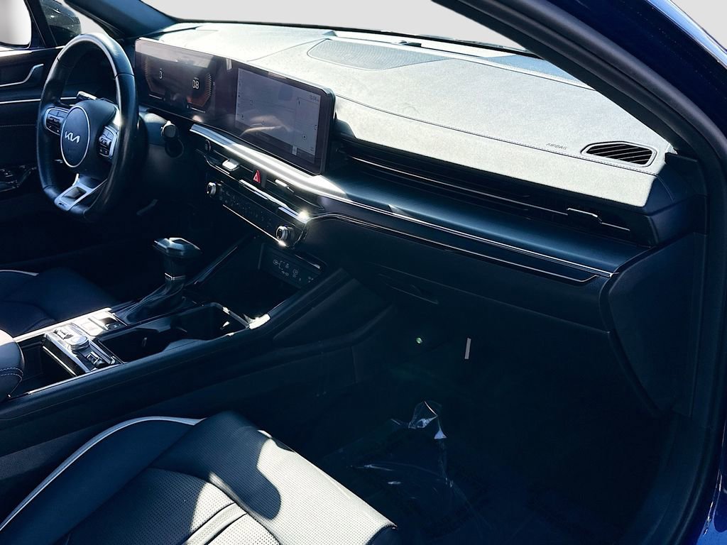 Certified 2025 Kia K5 GT-Line image 28