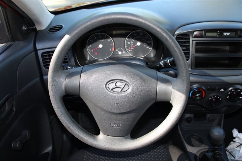 Used 2008 Hyundai Accent GS FWD image 17