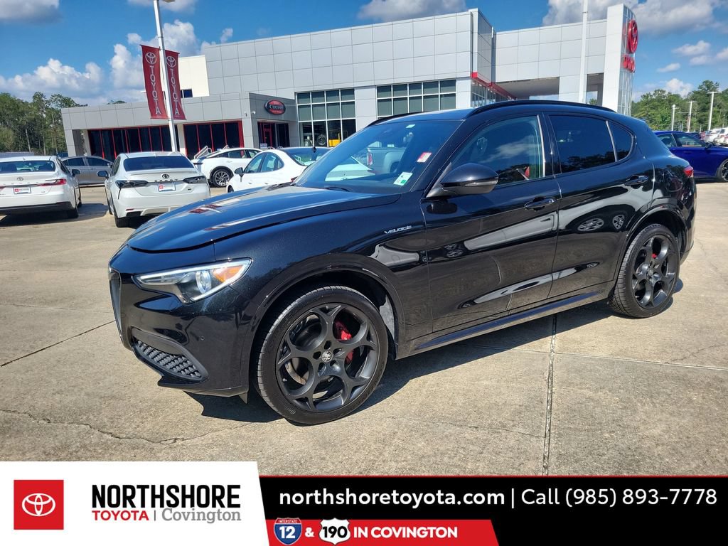 Used 2022 Alfa Romeo Stelvio Veloce AWD/4WD image 1