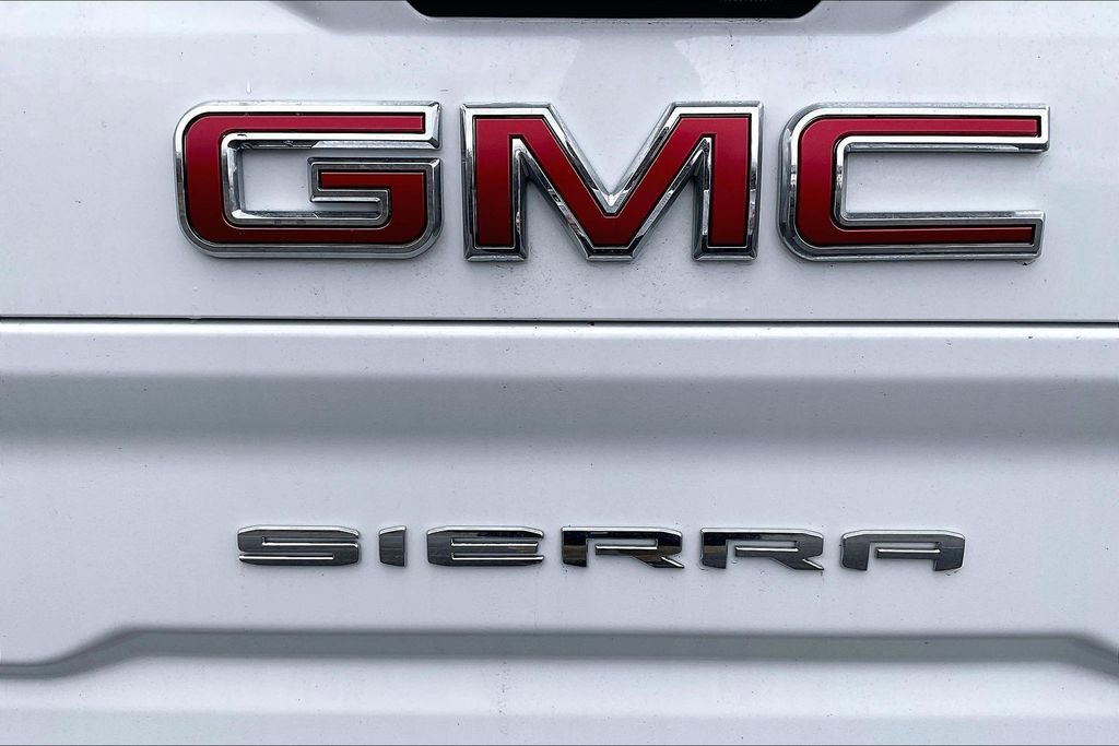 Used 2025 GMC Sierra 3500 AT4 w/ AT4 Premium Plus Package image 27