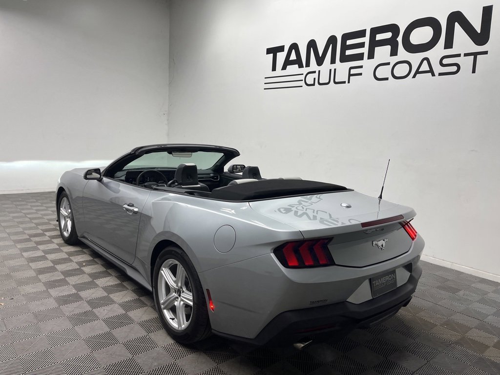 Used 2026 Ford Mustang Premium image 8