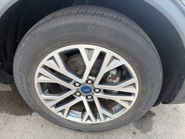 Used 2022 Ford Escape SEL AWD/4WD image 4