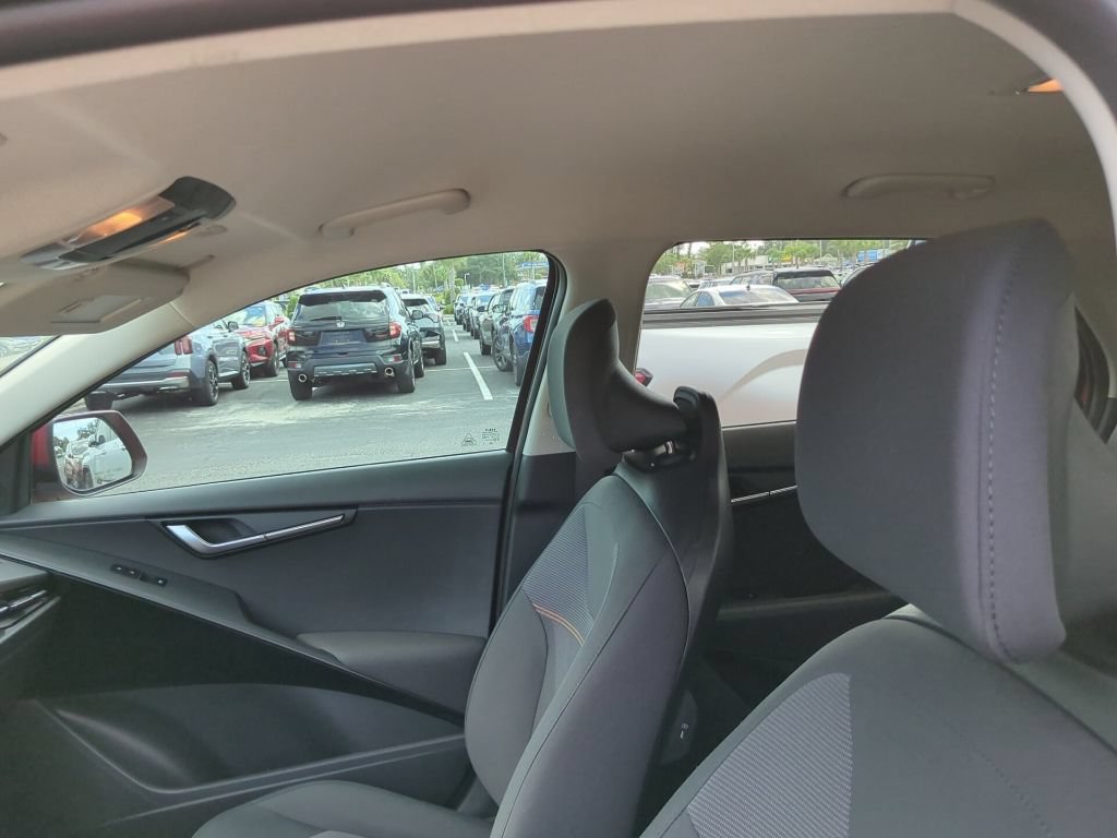 Certified 2025 Kia Niro LX FWD image 22