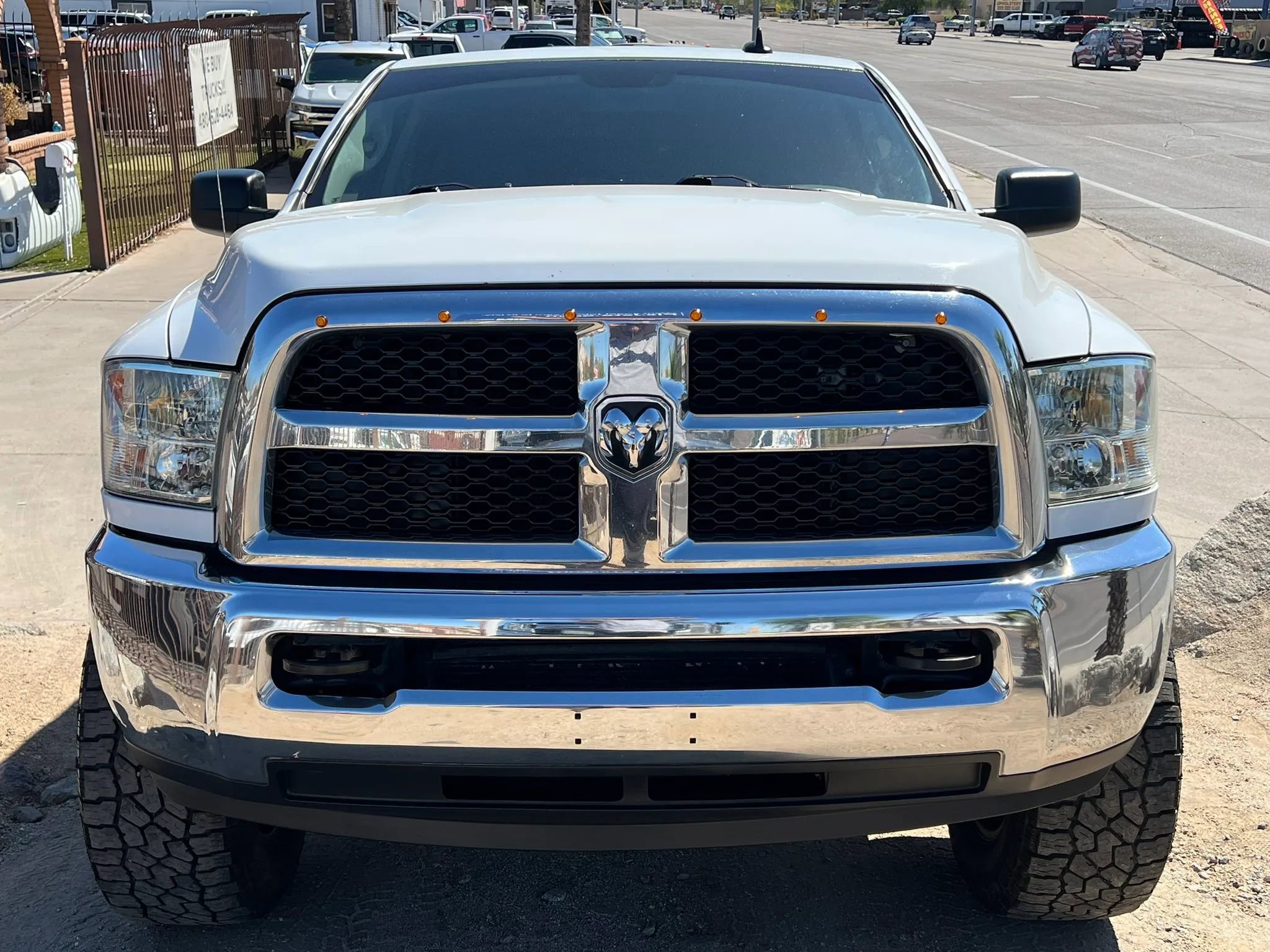 Used 2018 RAM 2500 SLT image 4
