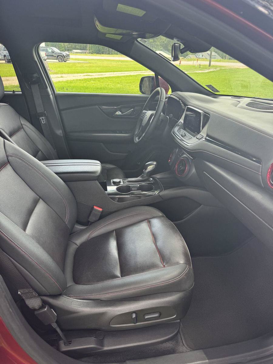 Used 2022 Chevrolet Blazer RS FWD image 15